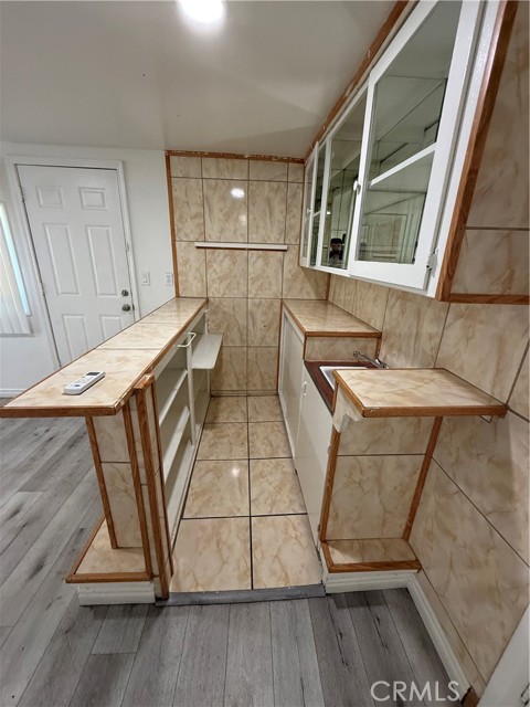 Detail Gallery Image 4 of 22 For 1055 N Del Norte Ave, Ontario,  CA 91764 - 4 Beds | 2 Baths