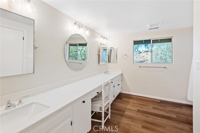 24971 KIT CARSON Road, Hidden Hills CA: https://media.crmls.org/medias/65007f41-468b-4a1f-98fb-fd1792919f57.jpg