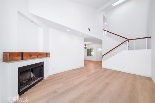 Detail Gallery Image 5 of 35 For 3 Almador, Irvine,  CA 92614 - 2 Beds | 2/1 Baths