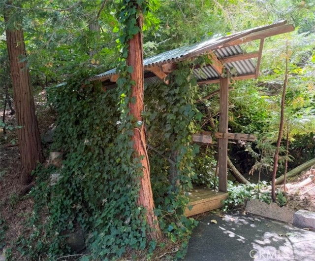 1044 Lausanne, Crestline, CA 92325