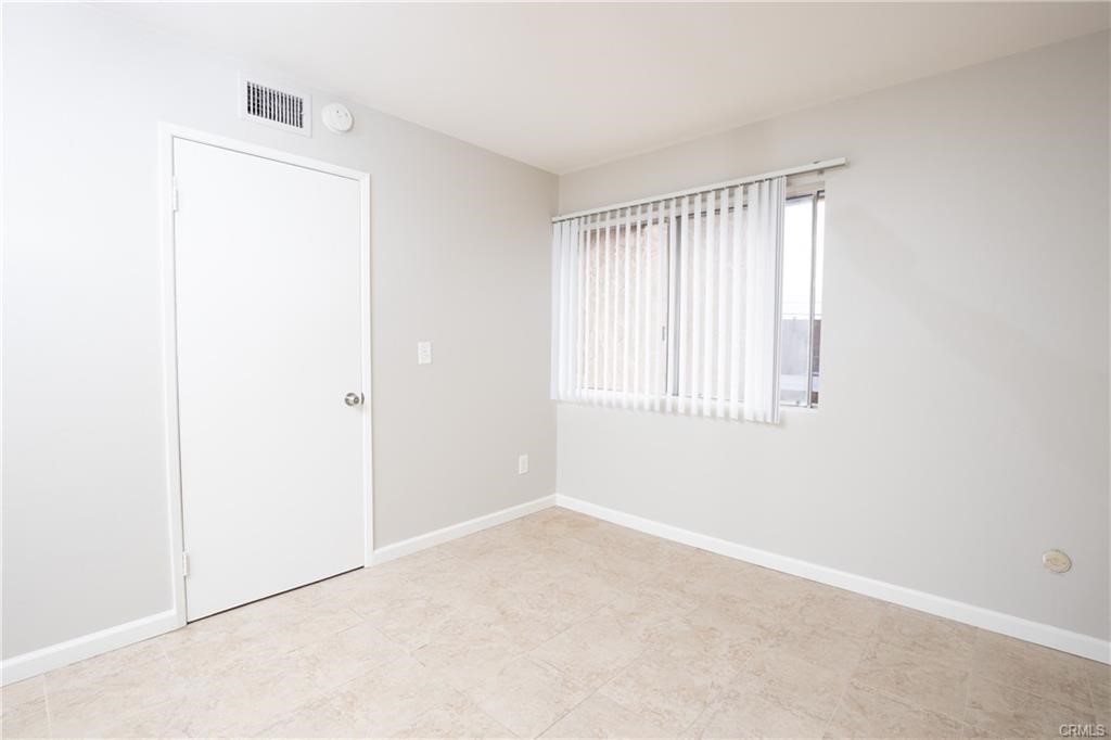 Detail Gallery Image 2 of 8 For 1101 W Macarthur Bld #222,  Santa Ana,  CA 92707 - 2 Beds | 1 Baths