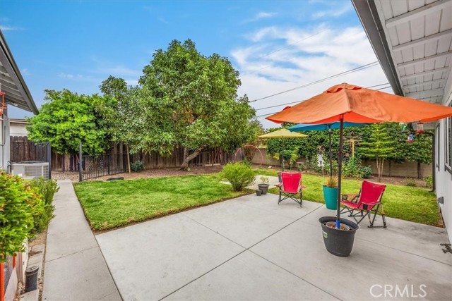 Detail Gallery Image 18 of 32 For 420 E Foothill Bld, Glendora,  CA 91741 - 3 Beds | 2 Baths