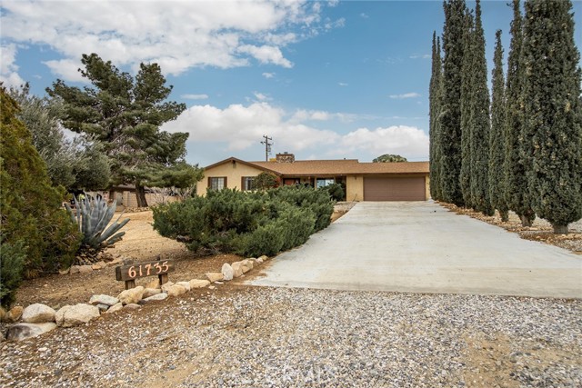 61735 Melton Trail, Joshua Tree, CA 92252