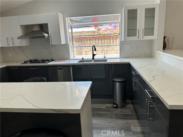 20723 Dolorosa Street, Woodland Hills CA: https://media.crmls.org/medias/65049a50-8a3b-4e98-a87b-eca2ac458185.jpg