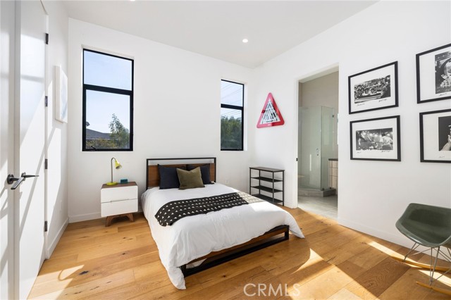3660 Beethoven Street, Los Angeles CA: https://media.crmls.org/medias/6504feb3-af5d-4e9a-a30f-21955de1c153.jpg