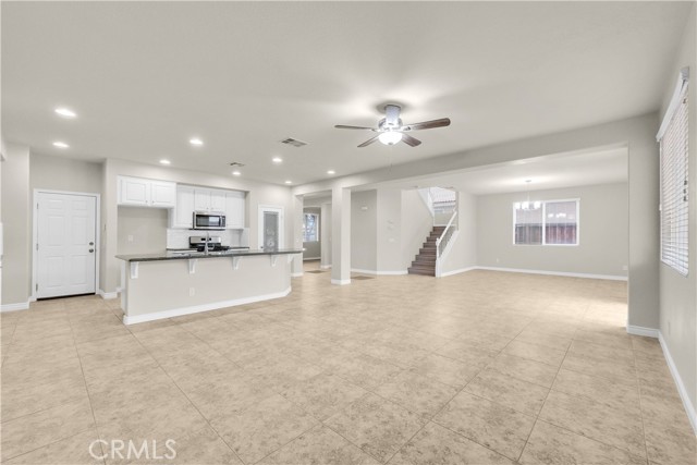 Detail Gallery Image 13 of 39 For 9058 Chimney Rock Ave, Hesperia,  CA 92344 - 4 Beds | 3/1 Baths