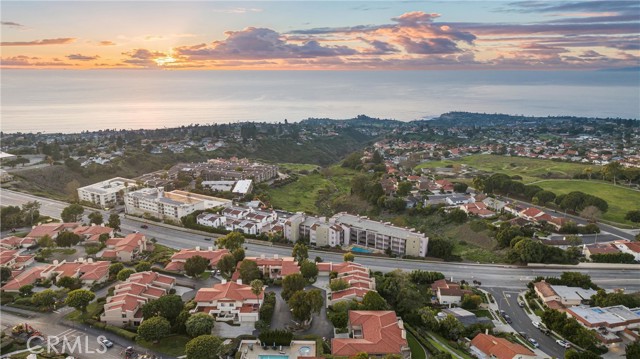 19 Coraltree Lane, Rolling Hills Estates CA: https://media.crmls.org/medias/6505507e-a39b-4a2a-a95d-35bfbcfcc28e.jpg