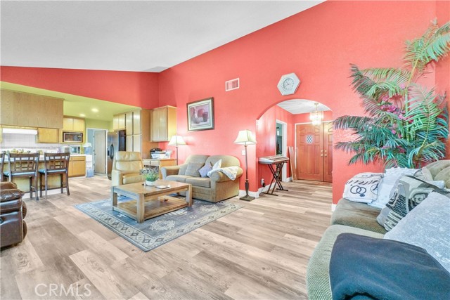 Detail Gallery Image 8 of 41 For 18510 Brown St, Perris,  CA 92570 - 3 Beds | 2 Baths