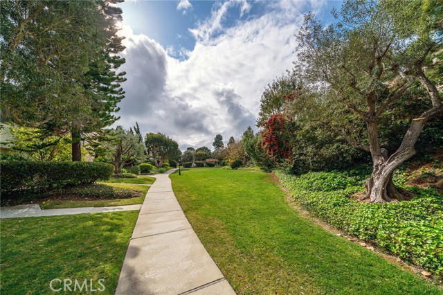 33 Oaktree Lane, Rolling Hills Estates, California 90274, 2 Bedrooms Bedrooms, ,3 BathroomsBathrooms,Residential,Sold,Oaktree,OC22217896