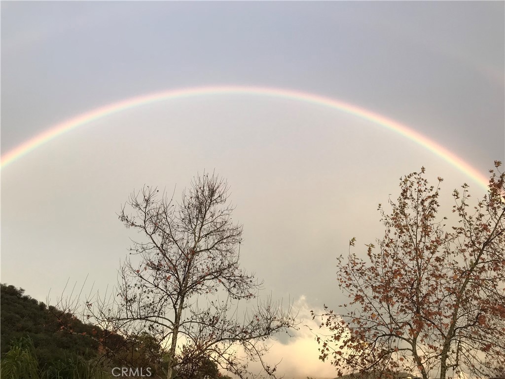 https://media.crmls.org/medias/6505cdaa-a71e-48b1-9aca-f37582c3a787.jpg?preset=X-Large