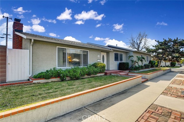 Image 2 for 230 W Newburgh St, Glendora, CA 91740