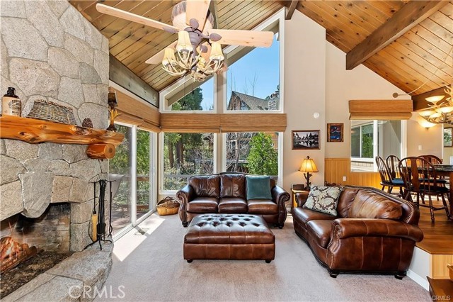 Detail Gallery Image 9 of 52 For 27513 W Shore Rd, Lake Arrowhead,  CA 92352 - 6 Beds | 4/1 Baths