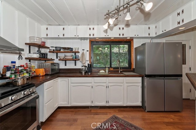 Detail Gallery Image 11 of 52 For 851 Cottage Grove, Lake Arrowhead,  CA 92352 - 2 Beds | 2 Baths