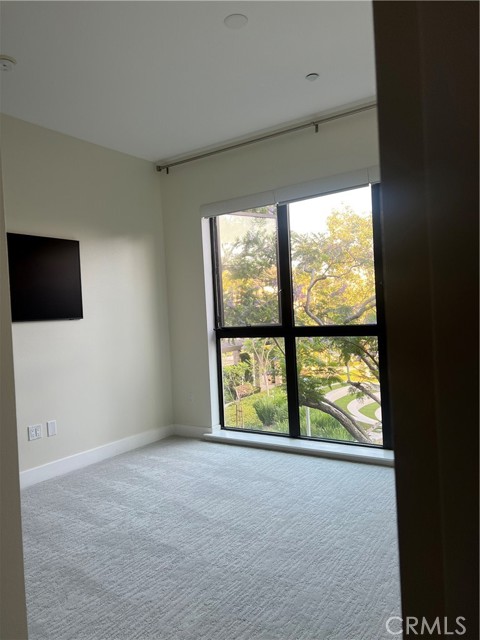 402 Rockefeller, Irvine CA: https://media.crmls.org/medias/65076062-a645-4ab2-81eb-63bcbd9ddbf0.jpg