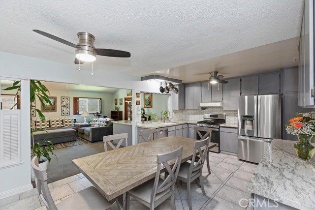 Detail Gallery Image 13 of 42 For 8676 Limestone Dr, Riverside,  CA 92504 - 3 Beds | 3 Baths