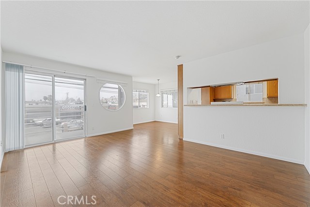 Detail Gallery Image 7 of 23 For 726 5th St, Hermosa Beach,  CA 90254 - – Beds | – Baths
