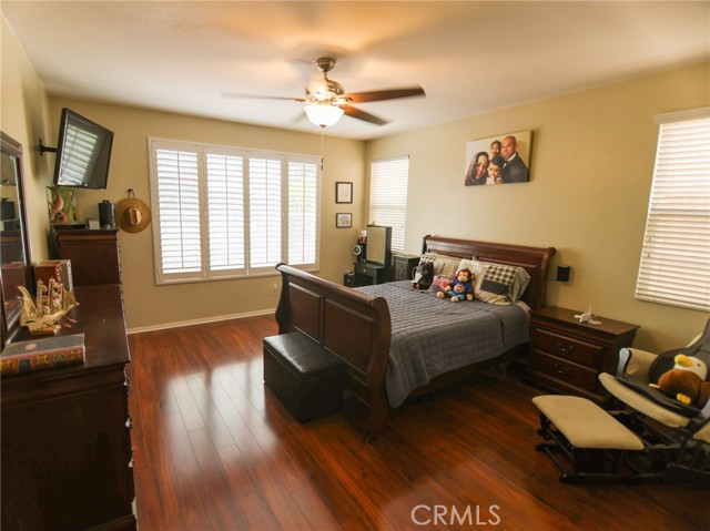 31532 Royal Oaks Drive, Temecula CA: https://media.crmls.org/medias/6508127c-0c79-46ef-afb3-31af584a9846.jpg