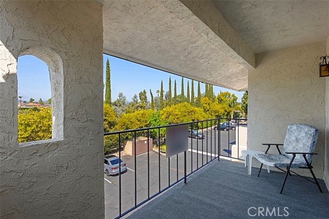 Detail Gallery Image 3 of 36 For 17607 Pomerado Rd #204,  San Diego,  CA 92128 - 2 Beds | 2 Baths