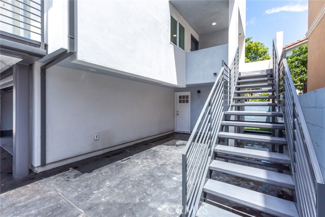 18308 Grevillea Avenue, Redondo Beach, California 90278, 3 Bedrooms Bedrooms, ,Residential,Sold,Grevillea,SB22120733