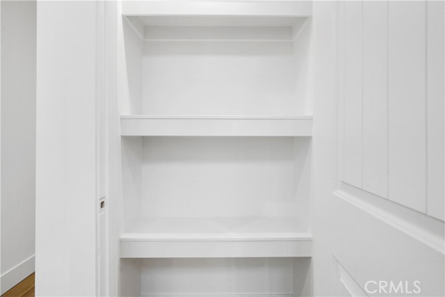 Detail Gallery Image 12 of 32 For 10028 Shoup, Chatsworth,  CA 91311 - 2 Beds | 2 Baths