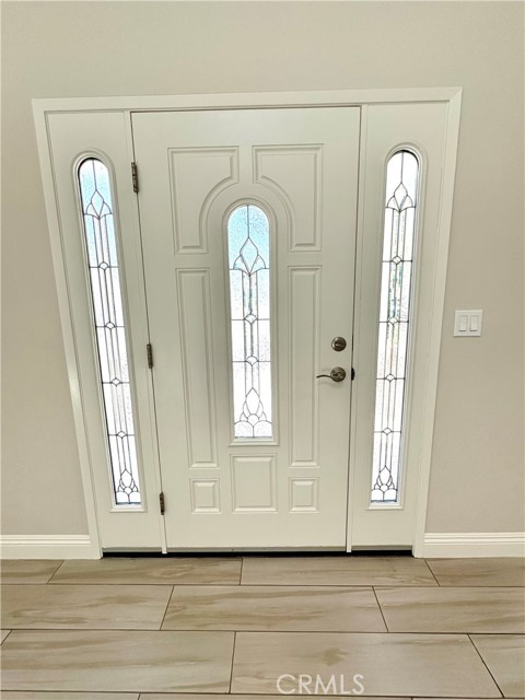 17223 Kingsbury Street, Granada Hills CA: https://media.crmls.org/medias/650a2188-a404-4b82-a995-eaf8febb558a.jpg