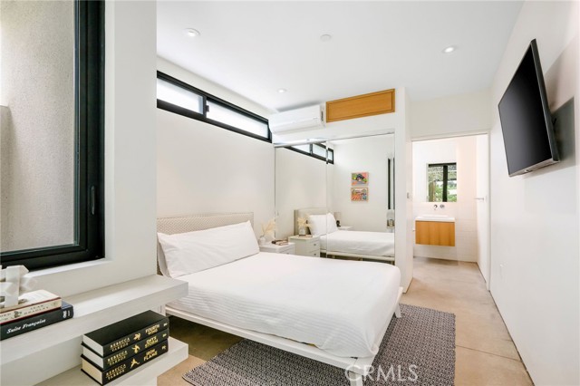 2821 Alma Avenue, Manhattan Beach CA: https://media.crmls.org/medias/650a6f4d-6d1f-4ba4-a5f4-f3c54a80822f.jpg