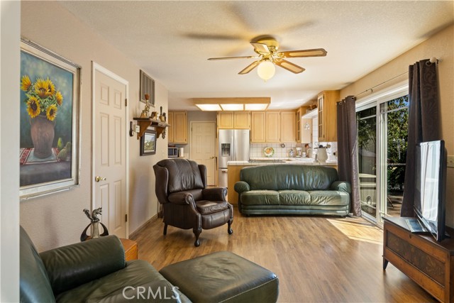 1940 Westlake Drive, Kelseyville CA: https://media.crmls.org/medias/650a9369-bb71-4009-b357-66967cb7a5b3.jpg