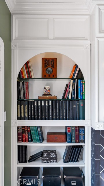 Detail Gallery Image 41 of 69 For 2042 N Ross St, Santa Ana,  CA 92706 - 3 Beds | 2/1 Baths