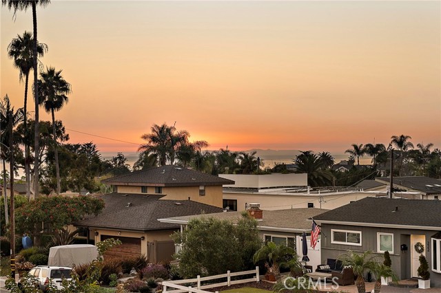 Detail Gallery Image 10 of 46 For 215 Avenida Princesa, San Clemente,  CA 92672 - 4 Beds | 3/1 Baths