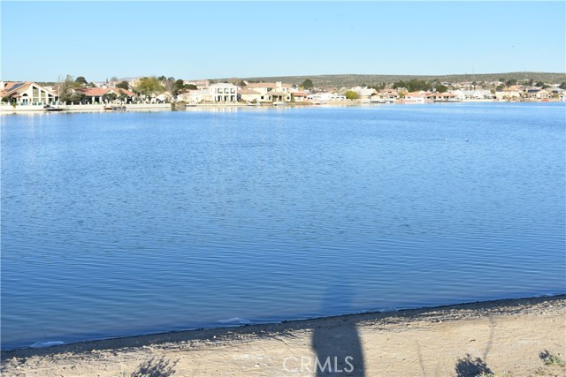 Detail Gallery Image 12 of 20 For 26456 Blue Water, Helendale,  CA 92342 - – Beds | – Baths