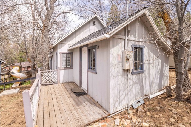 Detail Gallery Image 23 of 33 For 863 Ford Ln, Big Bear Lake,  CA 92315 - 4 Beds | 3/1 Baths