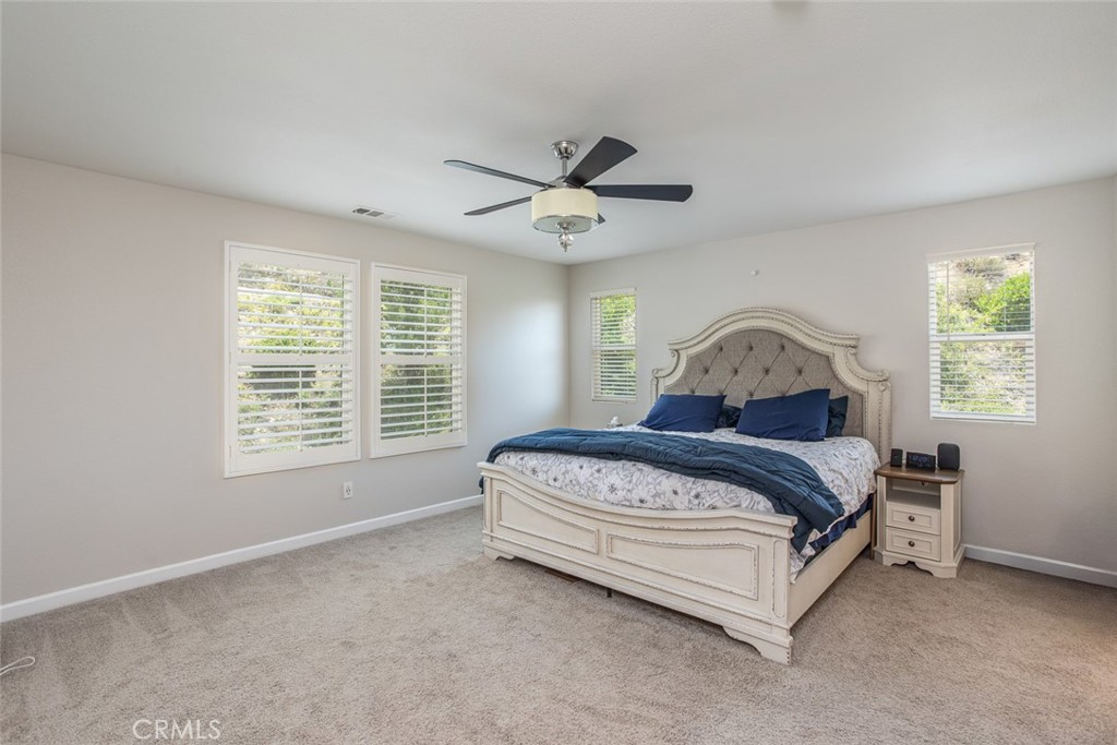 MLS #OC25135935 img 32