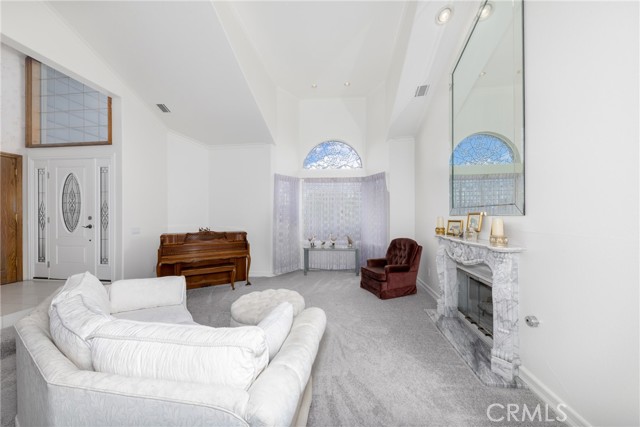 Detail Gallery Image 9 of 58 For 13259 Country Club, Victorville,  CA 92395 - 4 Beds | 3 Baths