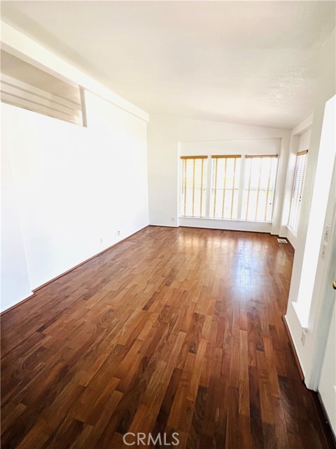 38445 Via Taffia, Murrieta CA: https://media.crmls.org/medias/650fd256-6428-4ccf-ae28-6ecf5438b27f.jpg