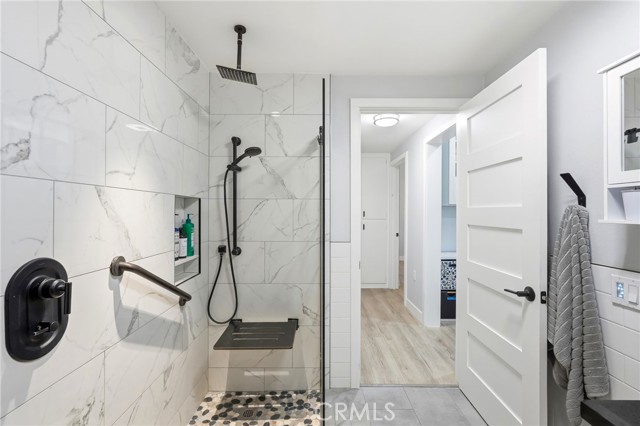 Detail Gallery Image 15 of 47 For 19237 Avenue of the Oaks #B,  Newhall,  CA 91321 - 2 Beds | 1 Baths