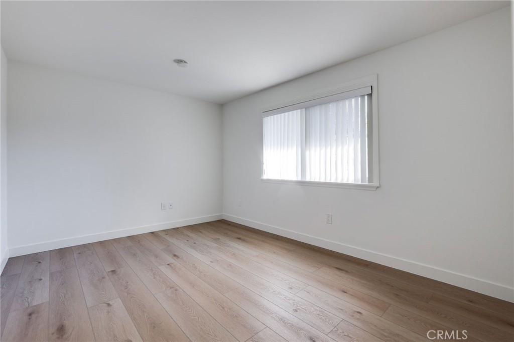 MLS #OC25275166 image #9