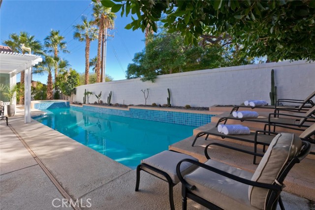 Detail Gallery Image 27 of 50 For 1105 E via via San Michael Rd, Palm Springs,  CA 92262 - 4 Beds | 3 Baths