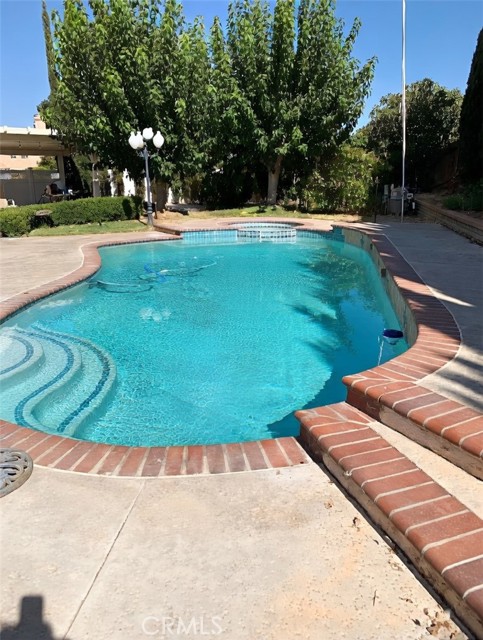 Detail Gallery Image 7 of 16 For 12755 Cardinal Ct, Victorville,  CA 92392 - 5 Beds | 2 Baths