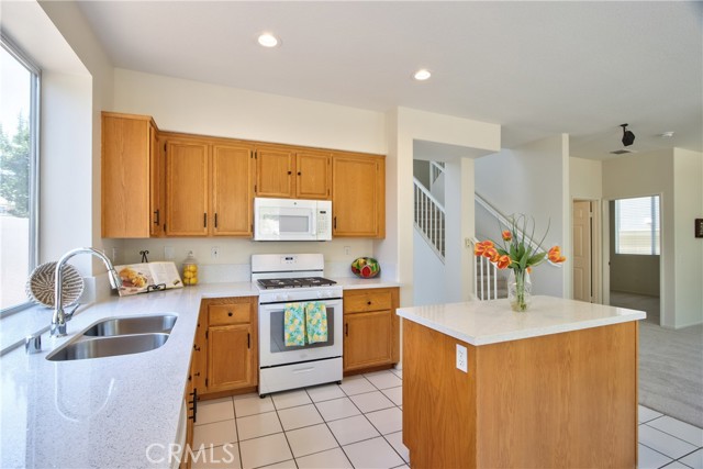 23794 Marin Court, Murrieta CA: https://media.crmls.org/medias/6513be9f-e2d2-4aed-ab9e-19430d9f575f.jpg