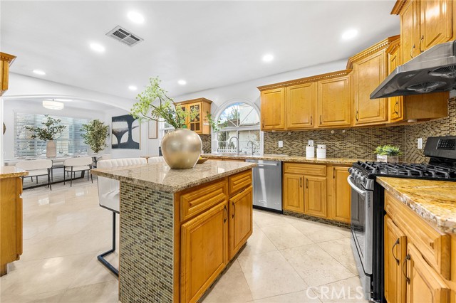 Detail Gallery Image 15 of 51 For 731 S Michillinda Ave, Pasadena,  CA 91107 - 5 Beds | 4 Baths