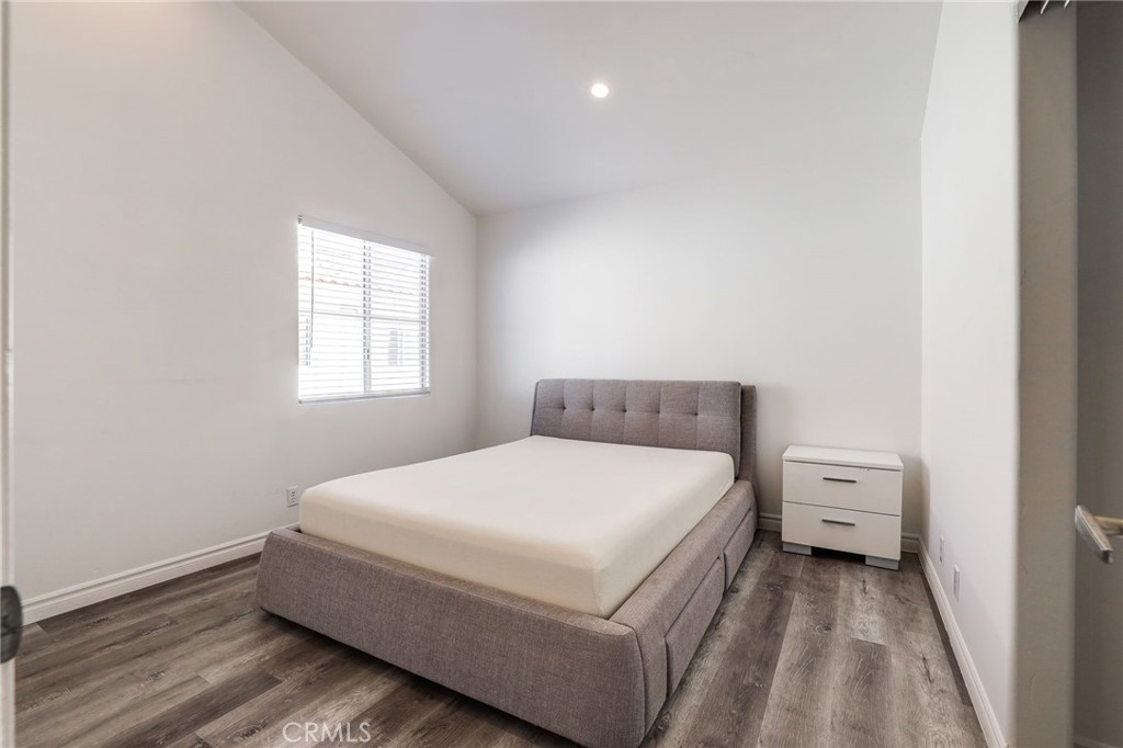 MLS #OC25259369 image #10