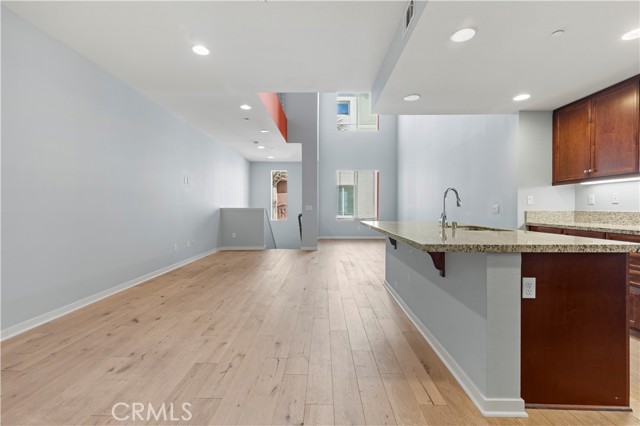 Detail Gallery Image 8 of 24 For 543 Rockefeller, Irvine,  CA 92612 - 2 Beds | 2/1 Baths