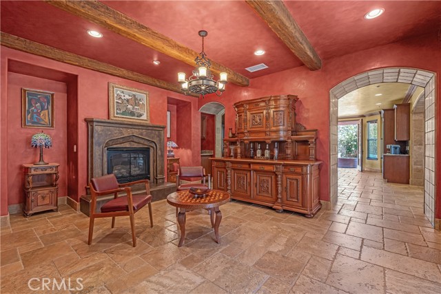 780 W Aster Place, Santa Ana CA: https://media.crmls.org/medias/65161bd0-1dde-4b79-8be3-b047044cde46.jpg