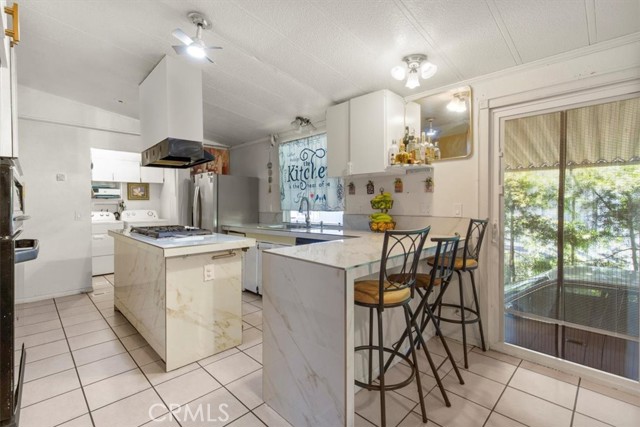 Detail Gallery Image 5 of 32 For 9080 Bloomfield Ave #33,  Cypress,  CA 90630 - 4 Beds | 2 Baths