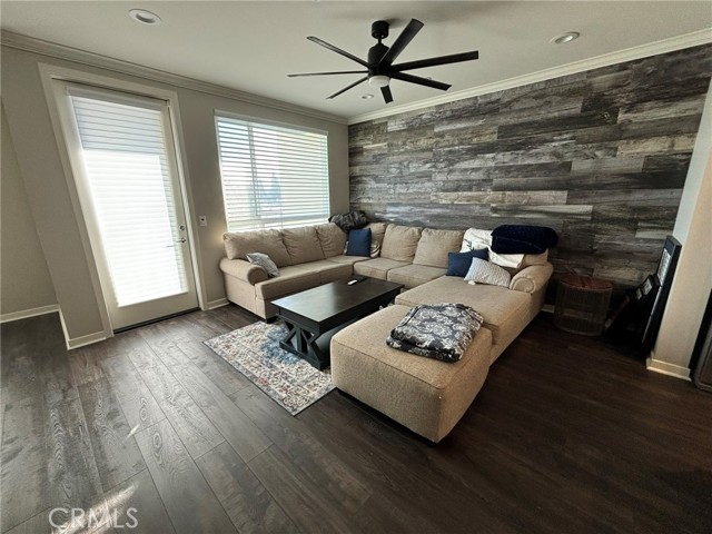 Detail Gallery Image 3 of 17 For 2812 N Glassell St, Orange,  CA 92865 - 3 Beds | 2/1 Baths