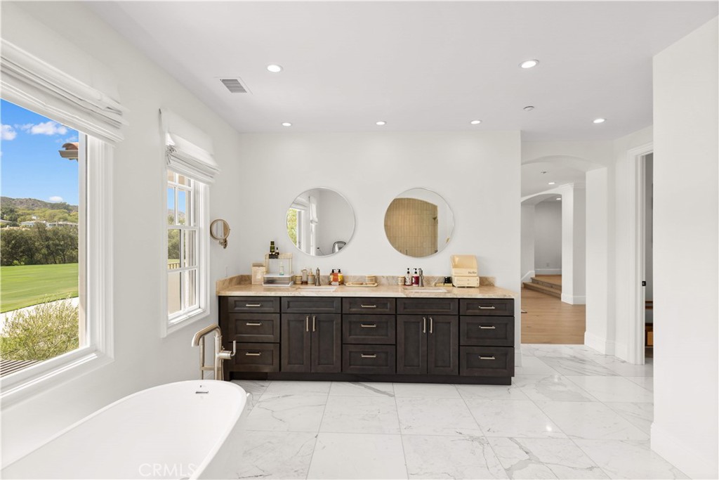 MLS #OC26102051 image #23