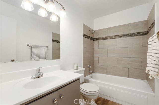 Detail Gallery Image 16 of 27 For 17926 Irvine Bld, Tustin,  CA 92780 - 2 Beds | 2 Baths
