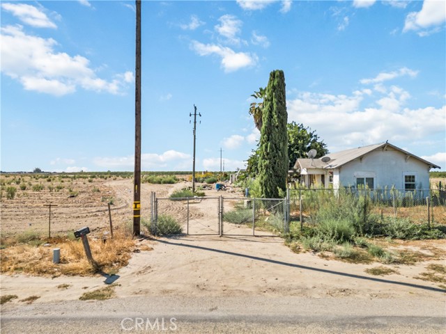 Detail Gallery Image 2 of 29 For 1095 E Mountain View Ave, Fresno,  CA 93725 - – Beds | – Baths