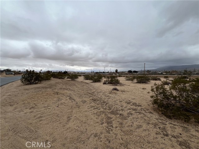 Detail Gallery Image 1 of 2 For 0 Split Rock Ave, Twentynine Palms,  CA 92277 - – Beds | – Baths