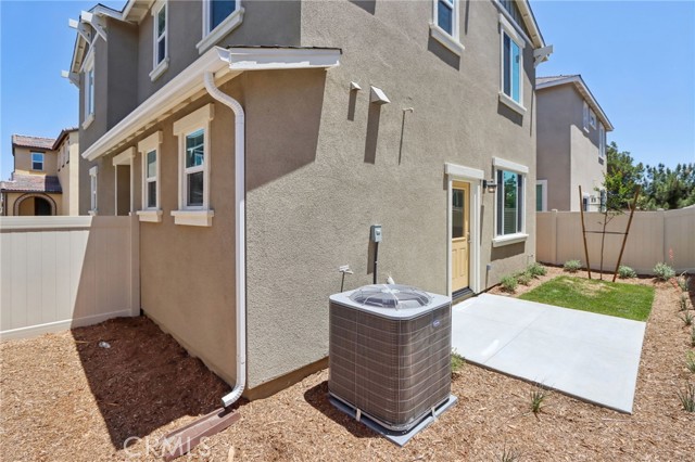 40367 Via jumara, Temecula CA: https://media.crmls.org/medias/65179b16-af3a-4a6b-a0d9-99e9848310c6.jpg